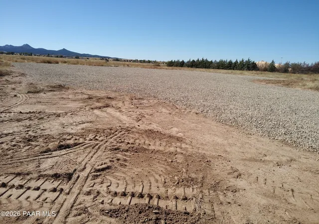 Photo 2 of Land for sale at 26250 N Champagne Ln, Paulden, AZ 86334 | MLS# 1085159 | Listing updated on 2026-09-18