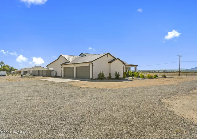 Photo 4 of Single family home for sale at 22548 W Southern Ave, Buckeye, AZ 85326 | MLS# 1085190 | Listing updated on 2026-10-06