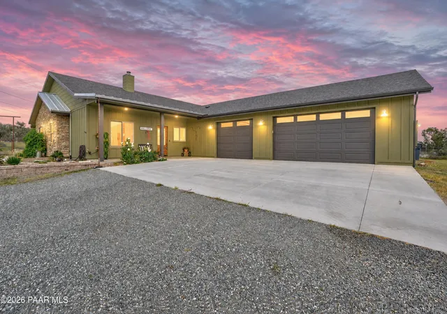 Photo 2 of Single family home for sale at 1379 W Mcintosh Dr, Prescott, AZ 86305 | MLS# 1085178 | Listing updated on 2026-09-19
