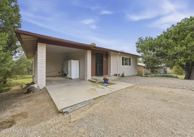 Photo 2 of Single family home for sale at 1983 W Kachina Dr, Prescott, AZ 86305 | MLS# 1085196 | Listing updated on 2026-09-19