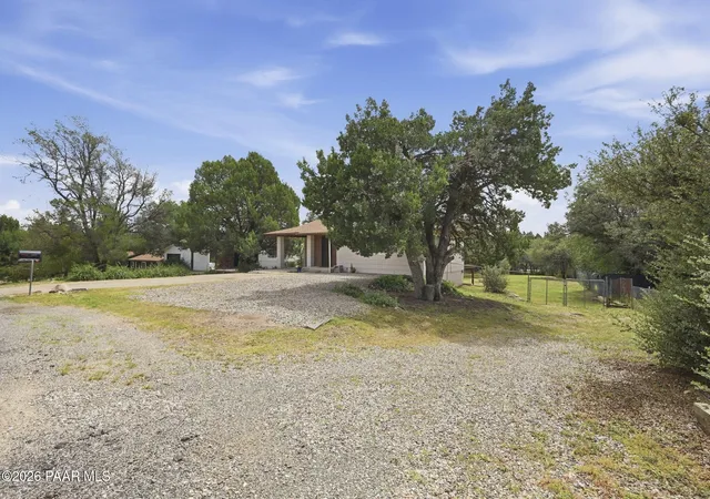 Photo 3 of Single family home for sale at 1983 W Kachina Dr, Prescott, AZ 86305 | MLS# 1085196 | Listing updated on 2026-09-19