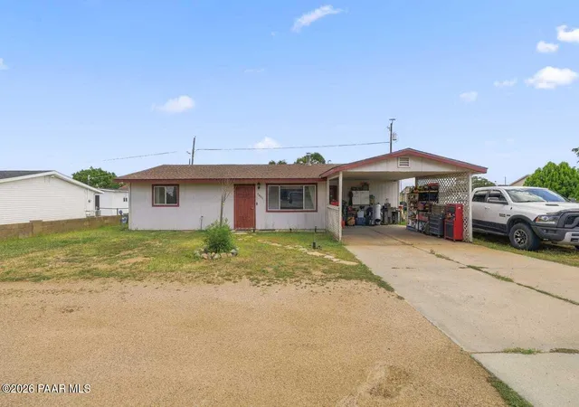 Photo 3 of Single family home for sale at 3861 N Navajo Dr, Prescott Valley, AZ 86314 | MLS# 1085179 | Listing updated on 2026-10-19