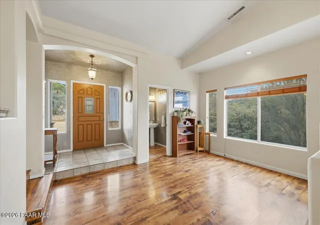 Photo 4 of Single family home for sale at 518 Karen Dr, Prescott, AZ 86303 | MLS# 1085324 | Listing updated on 2026-09-26