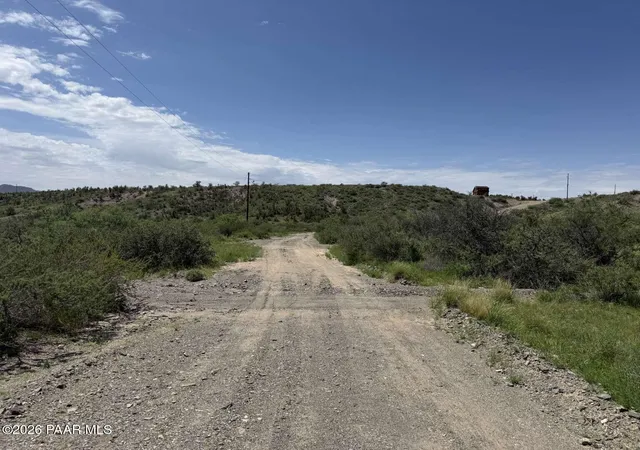 Photo 3 of Land for sale at 14600 Ctr Fire Rd, Kirkland, AZ 86332 | MLS# 1085188 | Listing updated on 2026-09-25