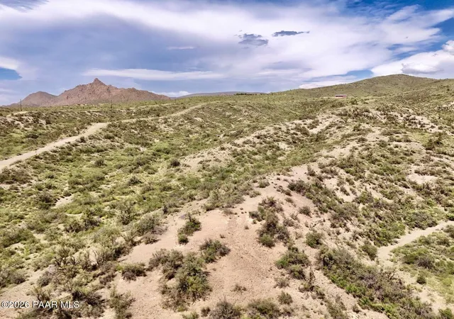 Photo 3 of Land for sale at 14600 Ctr Fire Rd, Kirkland, AZ 86332 | MLS# 1085188 | Listing updated on 2026-09-25