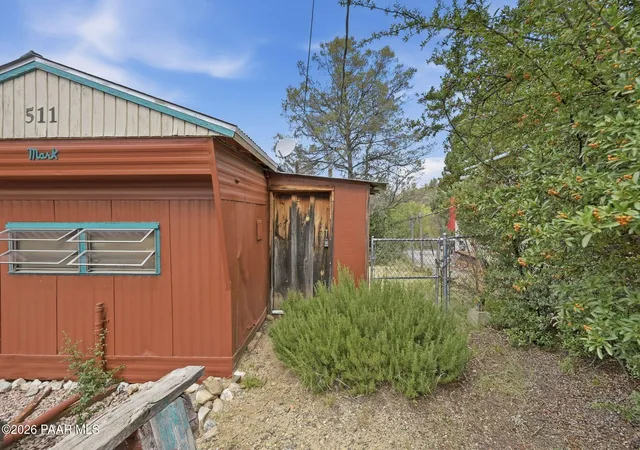 Photo 3 of Manufactured home for sale at 511 S Emerald Trl, Prescott, AZ 86303 | MLS# 1085201 | Listing updated on 2026-09-20