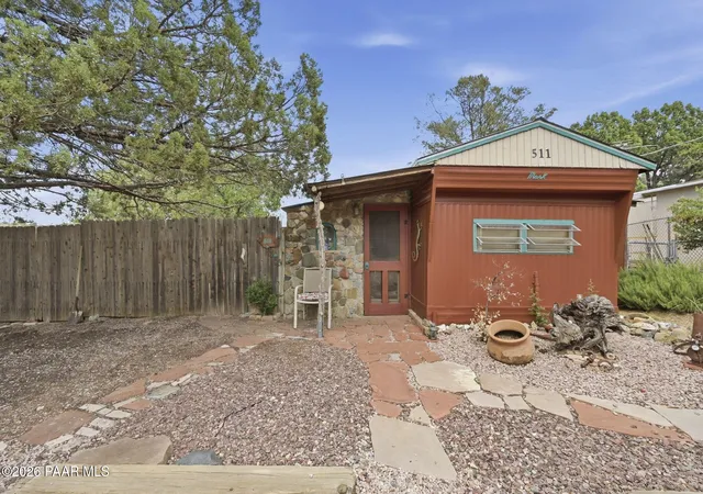 Photo 4 of Manufactured home for sale at 511 S Emerald Trl, Prescott, AZ 86303 | MLS# 1085201 | Listing updated on 2026-09-20