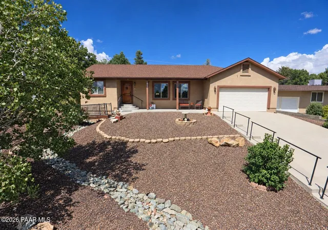 Single family home for sale at 612 Prescott Hts Dr, Prescott, AZ 86301 | MLS# 1085219