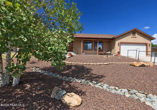 Photo 2 of Single family home for sale at 612 Prescott Hts Dr, Prescott, AZ 86301 | MLS# 1085219 | Listing updated on 2026-09-21