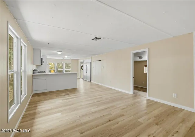 Photo 2 of Manufactured home for sale at 1533 Acklin Dr, Prescott, AZ 86301 | MLS# 1085304 | Listing updated on 2026-09-28