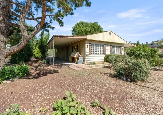 Photo 2 of Manufactured home for sale at 10470 E Manzanita Trl, Dewey, AZ 86327 | MLS# 1085287 | Listing updated on 2026-09-24