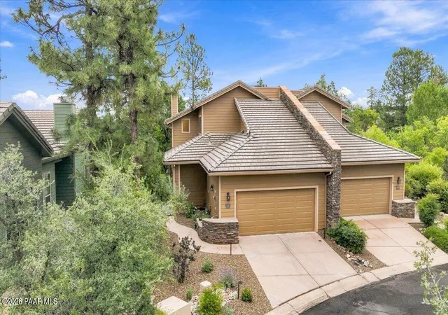 Photo 2 of Townhouse for sale at 721 Crosscreek Dr, Prescott, AZ 86303 | MLS# 1085318 | Listing updated on 2026-09-26