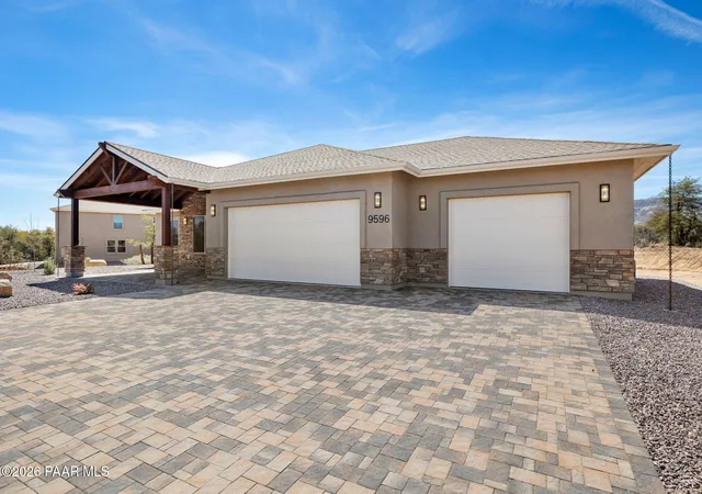 Photo 4 of Single family home for sale at 9596 N Bridle Ridge Rd, Prescott, AZ 86305 | MLS# 1085334 | Listing updated on 2026-09-27
