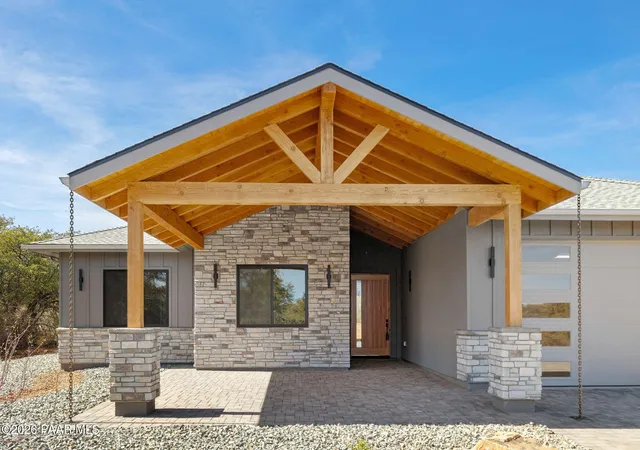 Photo 2 of Single family home for sale at 9529 N Bridle Ridge Rd, Prescott, AZ 86305 | MLS# 1085311 | Listing updated on 2026-09-26