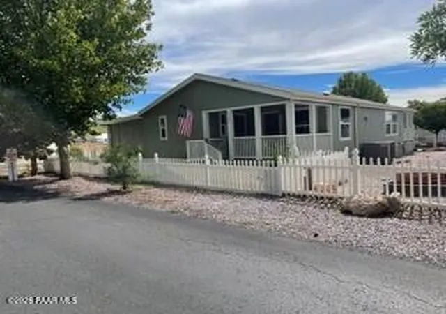 Photo 2 of Manufactured home for sale at 11250 E State Route 69 #2181, Dewey Humboldt, AZ 86327 | MLS# 1085257 | Listing updated on 2026-09-24
