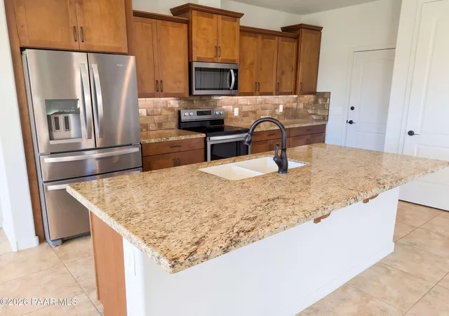 Photo 2 of Single family home for sale at 431 Mckinnon Rd, Clarkdale, AZ 86324 | MLS# 1085297 | Listing updated on 2026-09-26