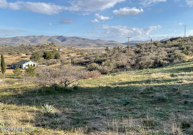 Land for sale at 18207 S Tawny Ln, Peeples Valley, AZ 86332 | MLS# 1085280