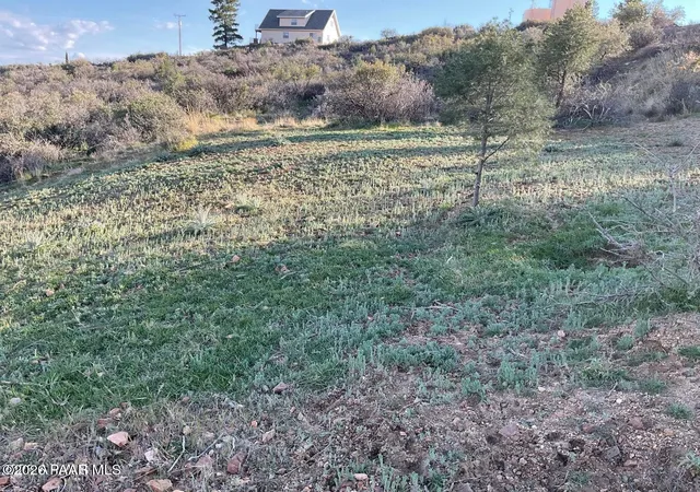 Photo 2 of Land for sale at 18207 S Tawny Ln, Peeples Valley, AZ 86332 | MLS# 1085280 | Listing updated on 2026-09-25