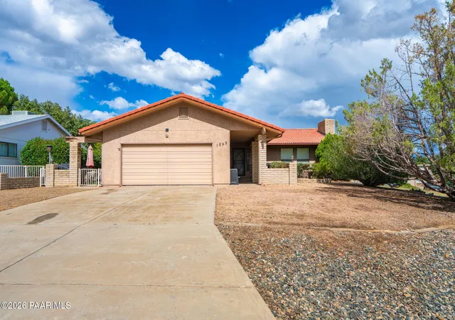 Photo 1 of Single family home for sale at 1053 N Arrowhead Ln, Dewey, AZ 86327 | MLS# 1085465 | Listing updated on 2026-10-06
