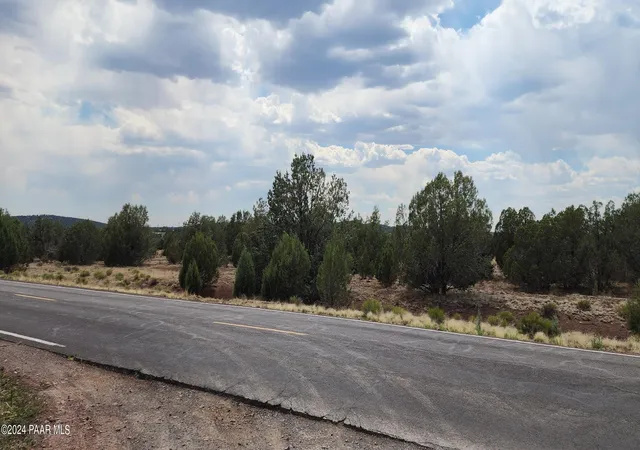 Photo 2 of Sale Pending at 2544 N Double A Rnch Rd, Ash Fork, AZ 86320 | MLS# 1085323 | Listing updated on 2026-09-26