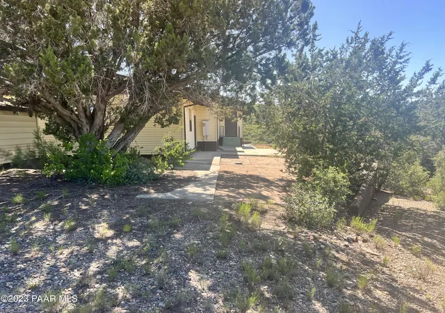 Photo 1 of Single family home for sale at 11360 S Primrose Ln, Mayer, AZ 86333 | MLS# 1085392 | Listing updated on 2026-10-06