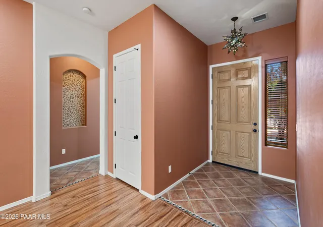 Photo 4 of Single family home for sale at 6618 E Stratford Dr, Prescott Valley, AZ 86314 | MLS# 1085375 | Listing updated on 2026-10-21