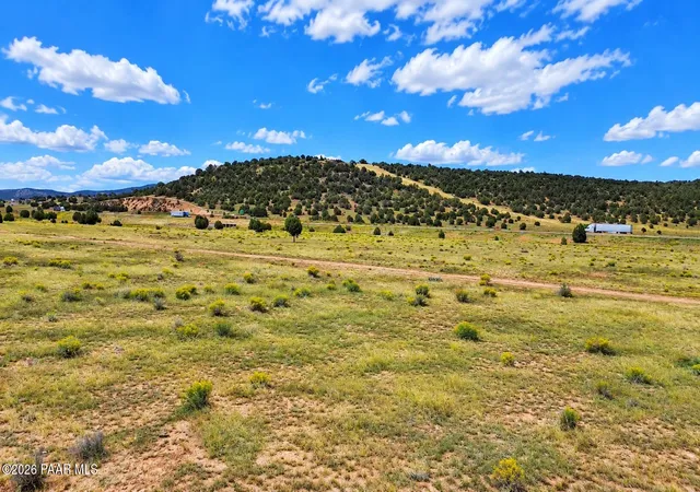 Photo 4 of Land for sale at 35-9 Fort Rock Rd, Seligman, AZ 86337 | MLS# 1085510 | Listing updated on 2026-10-06