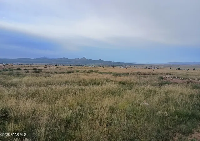 Photo 4 of Land for sale at 3462 W Limestone Dr, Paulden, AZ 86334 | MLS# 1085389 | Listing updated on 2026-10-02