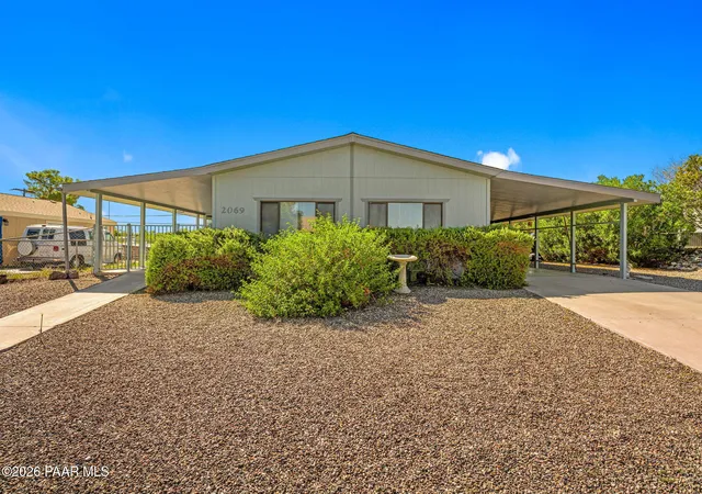 Manufactured home for sale at 2069 W Smoketree Dr, Wickenburg, AZ 85390 | MLS# 1085353