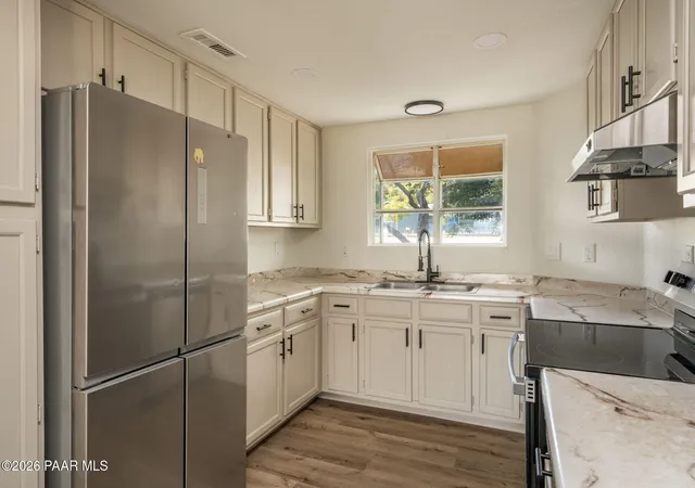 Photo 3 of Single family home for sale at 3587 N Prescott E Hwy, Prescott Valley, AZ 86314 | MLS# 1085397 | Listing updated on 2026-10-06