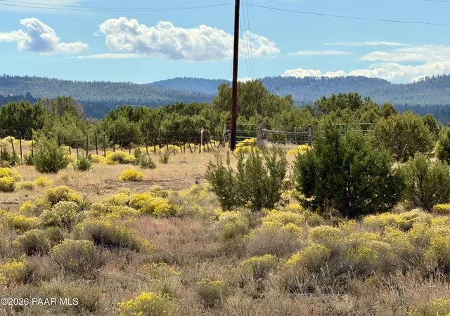 Photo 3 of Land for sale at 2500 E Hoctor Rd, Williams, AZ 86046 | MLS# 1085437 | Listing updated on 2026-10-03