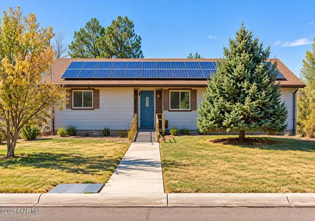 Photo 1 of Sale Pending at 520 N Washington Ave, Prescott, AZ 86301 | MLS# 1085380 | Listing updated on 2026-10-08