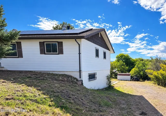 Photo 3 of Sale Pending at 520 N Washington Ave, Prescott, AZ 86301 | MLS# 1085380 | Listing updated on 2026-10-08