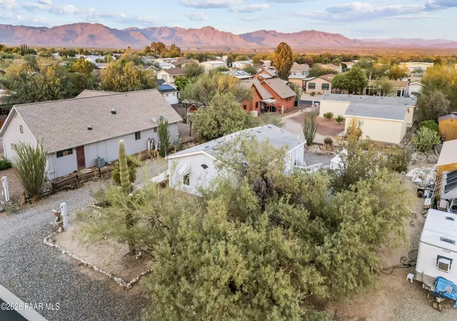 Photo 2 of Manufactured home for sale at 30931 S Running Horse Rd, Congress, AZ 85332 | MLS# 1085625 | Listing updated on 2026-10-10