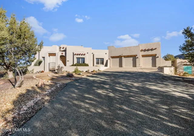Photo 3 of Single family home for sale at 4676 W Tomahawk Ridge Ln, Prescott, AZ 86305 | MLS# 1085396 | Listing updated on 2026-10-30