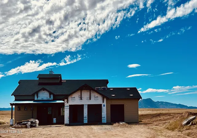 Photo 2 of Single family home for sale at 8992 N Barrel Mesa Rd, Prescott Valley, AZ 86315 | MLS# 1085418 | Listing updated on 2026-10-06