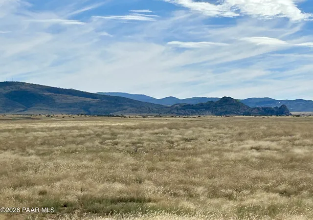 Photo 3 of Single family home for sale at 8992 N Barrel Mesa Rd, Prescott Valley, AZ 86315 | MLS# 1085418 | Listing updated on 2026-10-06