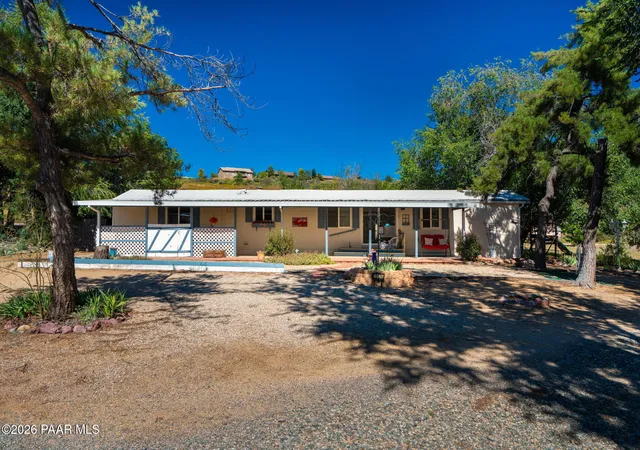 Photo 1 of Manufactured home for sale at 10076 E Dapple Grey Trl, Dewey, AZ 86327 | MLS# 1085493 | Listing updated on 2026-10-06