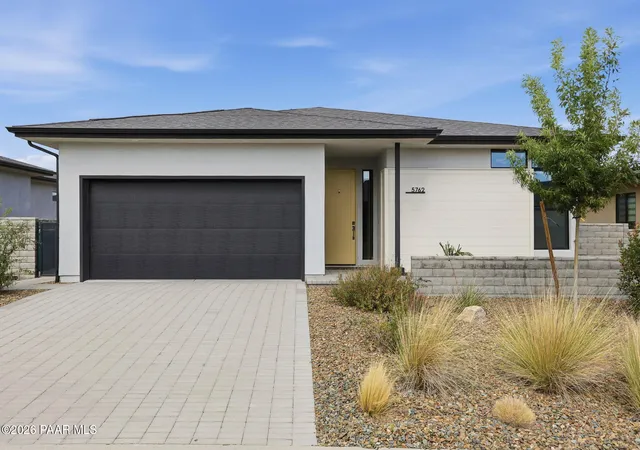 Photo 1 of Single family home for sale at 5762 E Richmond Rd, Prescott Valley, AZ 86314 | MLS# 1085471 | Listing updated on 2026-10-15