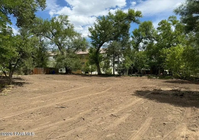 Photo 1 of Land for sale at 831 Hope St, Prescott, AZ 86303 | MLS# 1085486 | Listing updated on 2026-10-06