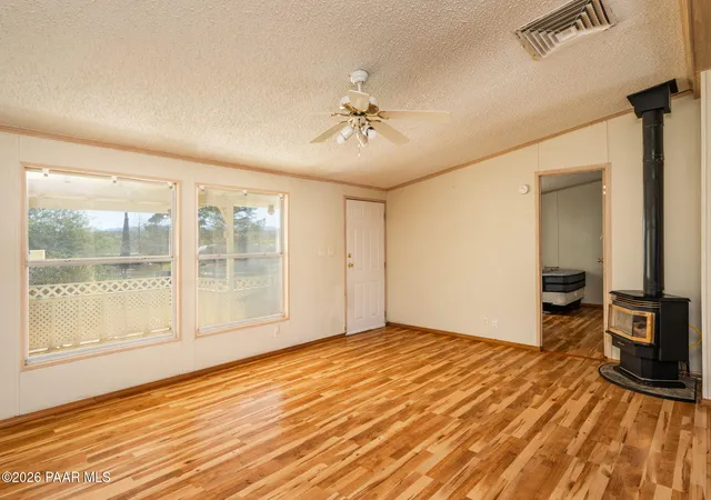 Photo 2 of Manufactured home for sale at 13517 S Bob White Pl, Mayer, AZ 86333 | MLS# 1085494 | Listing updated on 2026-10-07