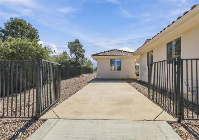 Photo 4 of Single family home for sale at 829 Panicum Dr, Prescott, AZ 86305 | MLS# 1085565 | Listing updated on 2026-10-10