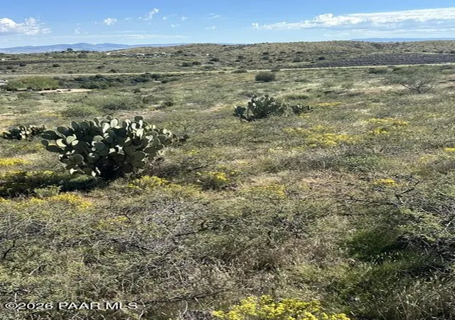 Photo 1 of Land for sale at 12331 S Caballo, Mayer, AZ 86333 | MLS# 1085632 | Listing updated on 2026-10-10