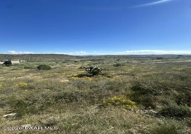 Photo 4 of Land for sale at 12331 S Caballo, Mayer, AZ 86333 | MLS# 1085632 | Listing updated on 2026-10-10
