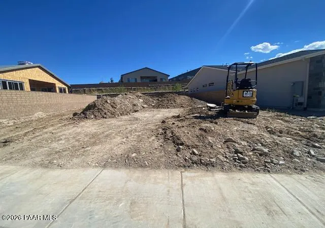 Photo 1 of Single family home for sale at 236 Looking Glass Dr #26, Prescott, AZ 86303 | MLS# 1085553 | Listing updated on 2026-10-08