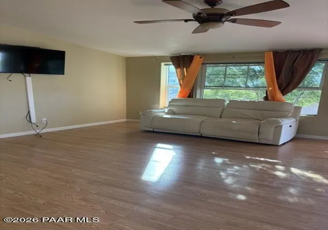 Photo 3 of Single family home for sale at 1121 Leslie St, Prescott, AZ 86301 | MLS# 1085585 | Listing updated on 2026-10-09
