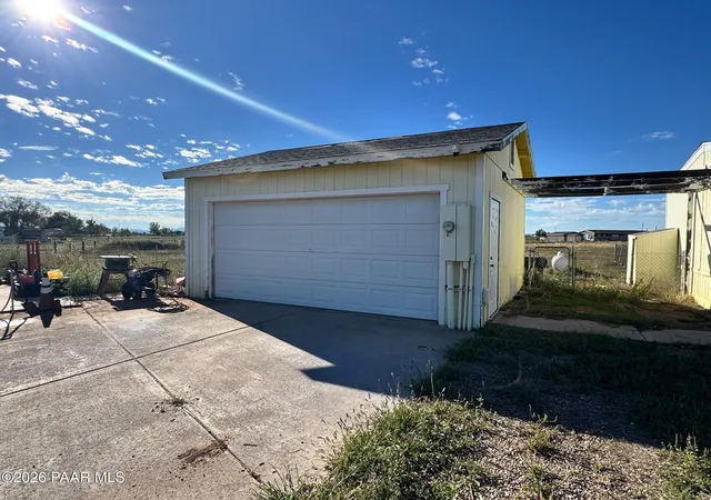 Photo 2 of Manufactured home for sale at 1380 W Ranch House Rd, Paulden, AZ 86334 | MLS# 1085609 | Listing updated on 2026-10-10