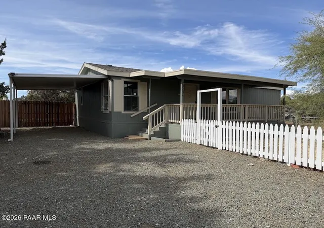 Photo 1 of Manufactured home for sale at 20787 E Zaragoza Dr, Mayer, AZ 86333 | MLS# 1085605 | Listing updated on 2026-10-10