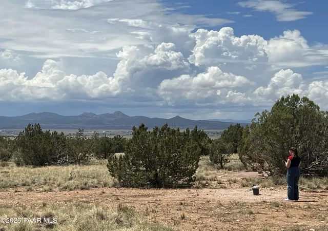 Photo 1 of Land for sale at 0 Anasazi Sunset Trl, Paulden, AZ 86334 | MLS# 1085745 | Listing updated on 2026-10-21