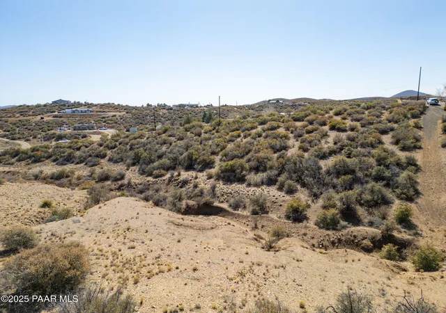 Photo 2 of Land for sale at 11380 E Kachina Pl, Dewey, AZ 86327 | MLS# 1085680 | Listing updated on 2026-10-16